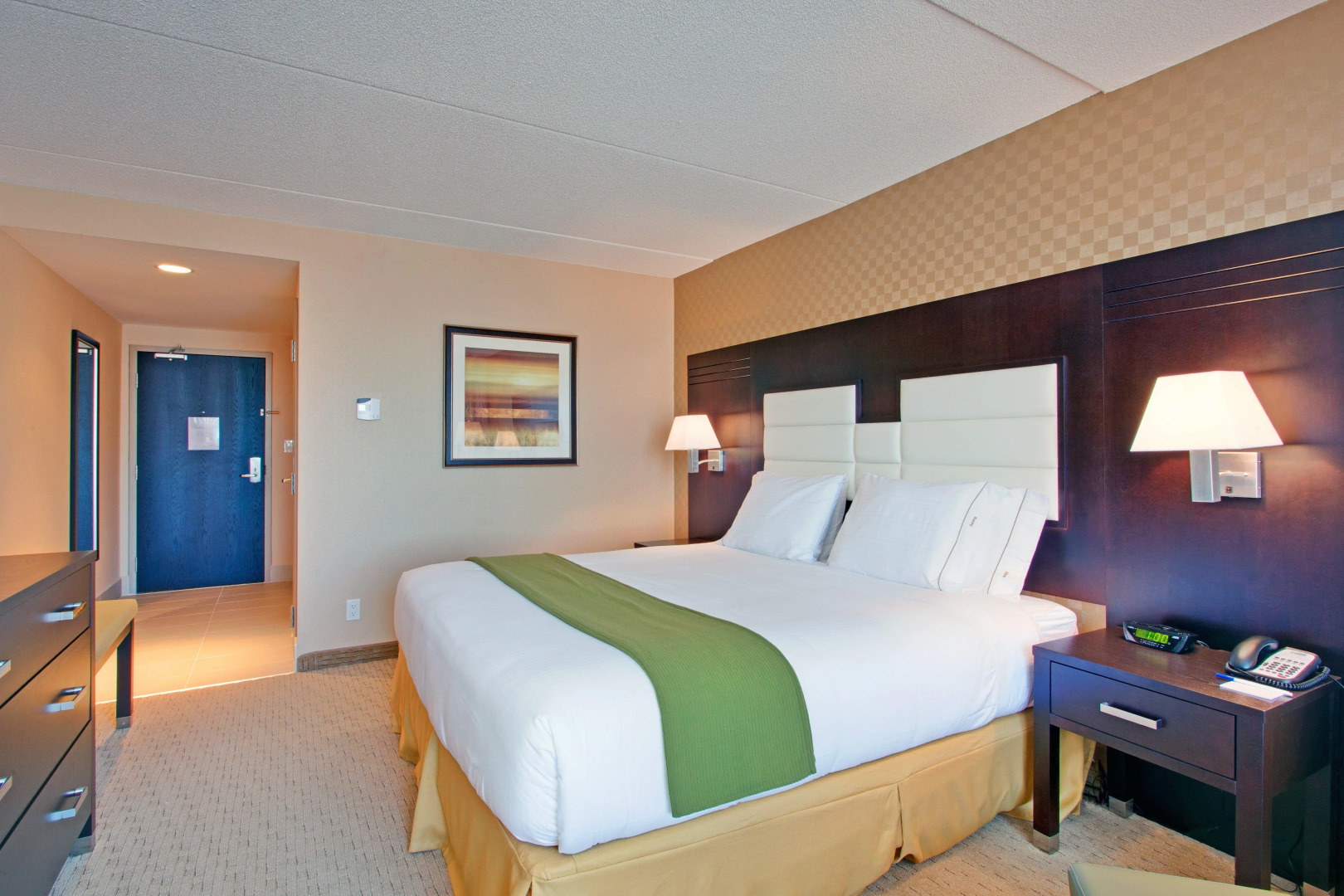 Holiday Inn Express & Suites Ottawa West - Nepean by IHG