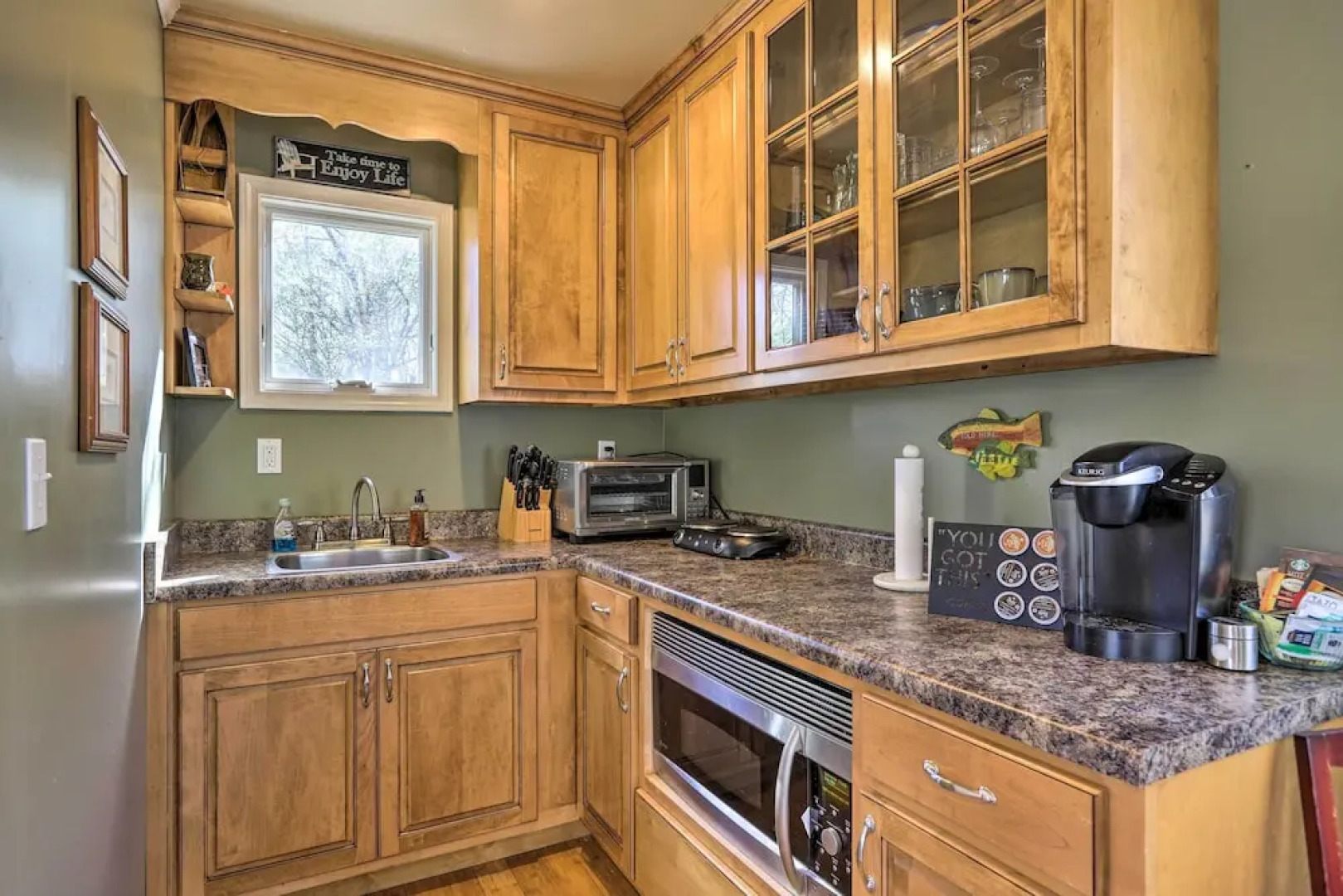 Cozy Creekside Cabin w/ Grill: Fish & Explore!