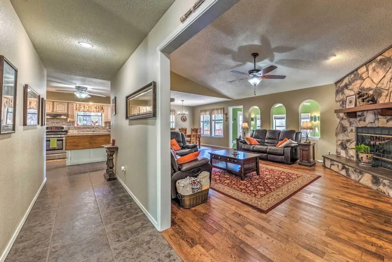 Cloudcroft Escape w/ Forest Views!