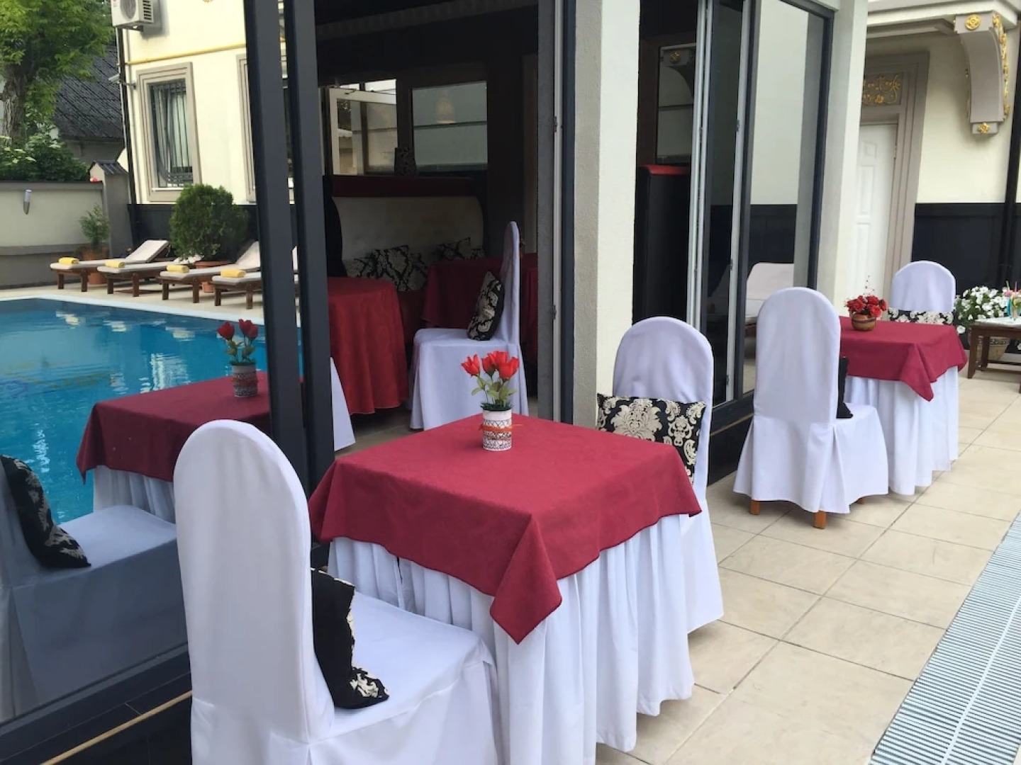 Отель «Эней»