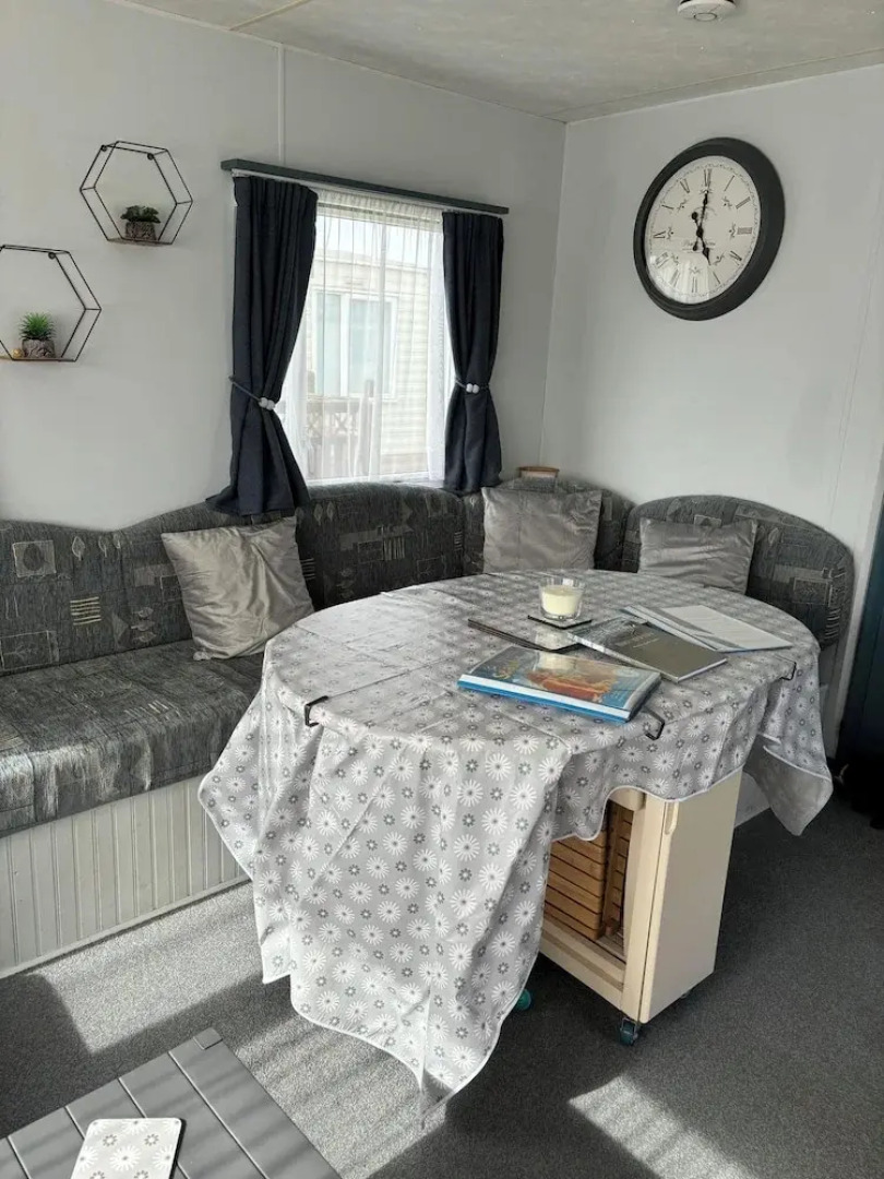 Skegness Seaside Retreat - 2 Bed Apartment