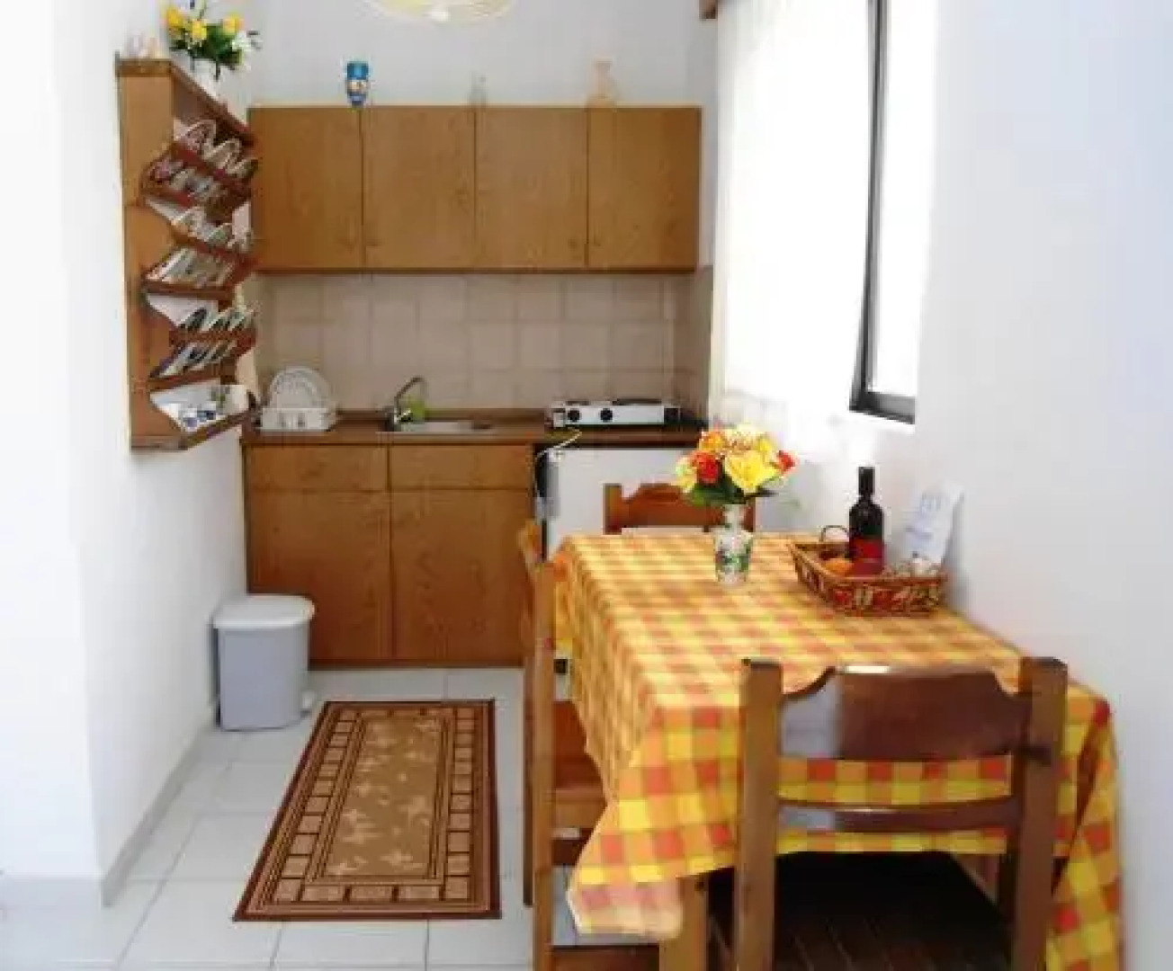 Evi Apartments And Studios