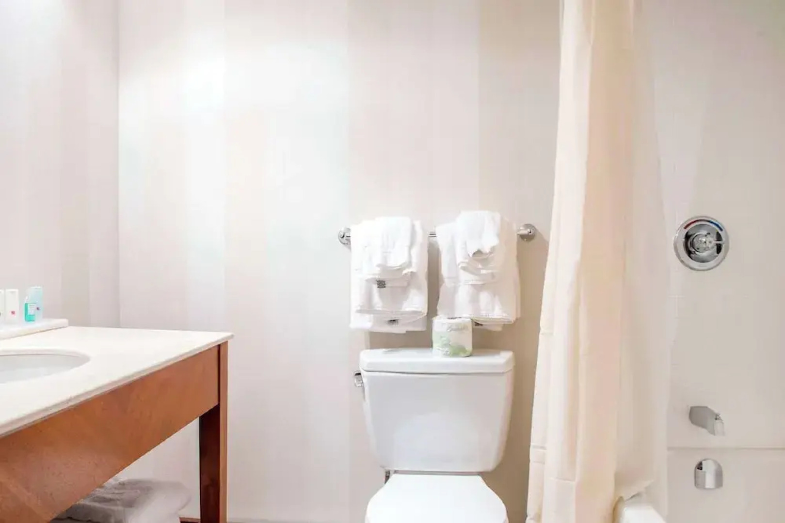 Clarion Hotel & Conference Centre Pembroke