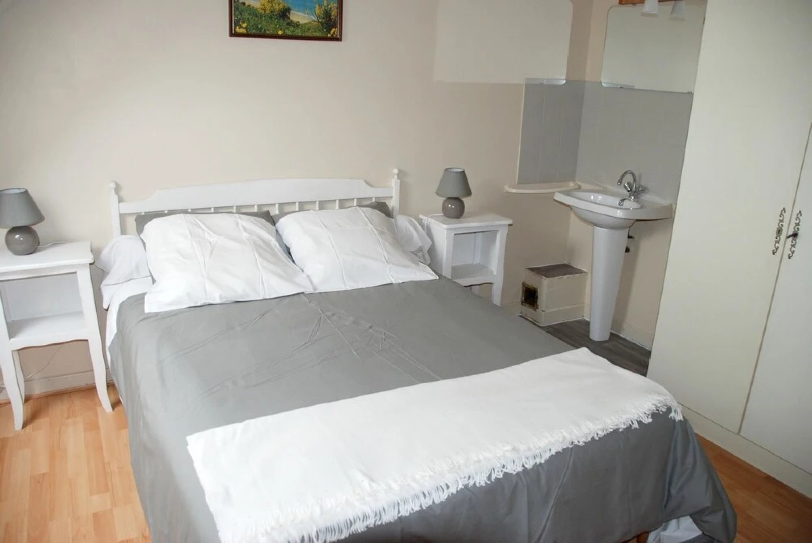 House With 3 Bedrooms in Jugon-les-lacs, With Furnished Garden and Wif