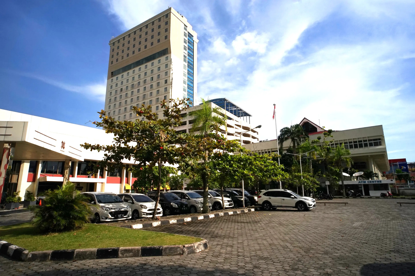 Benakutai Hotel and Apartemen