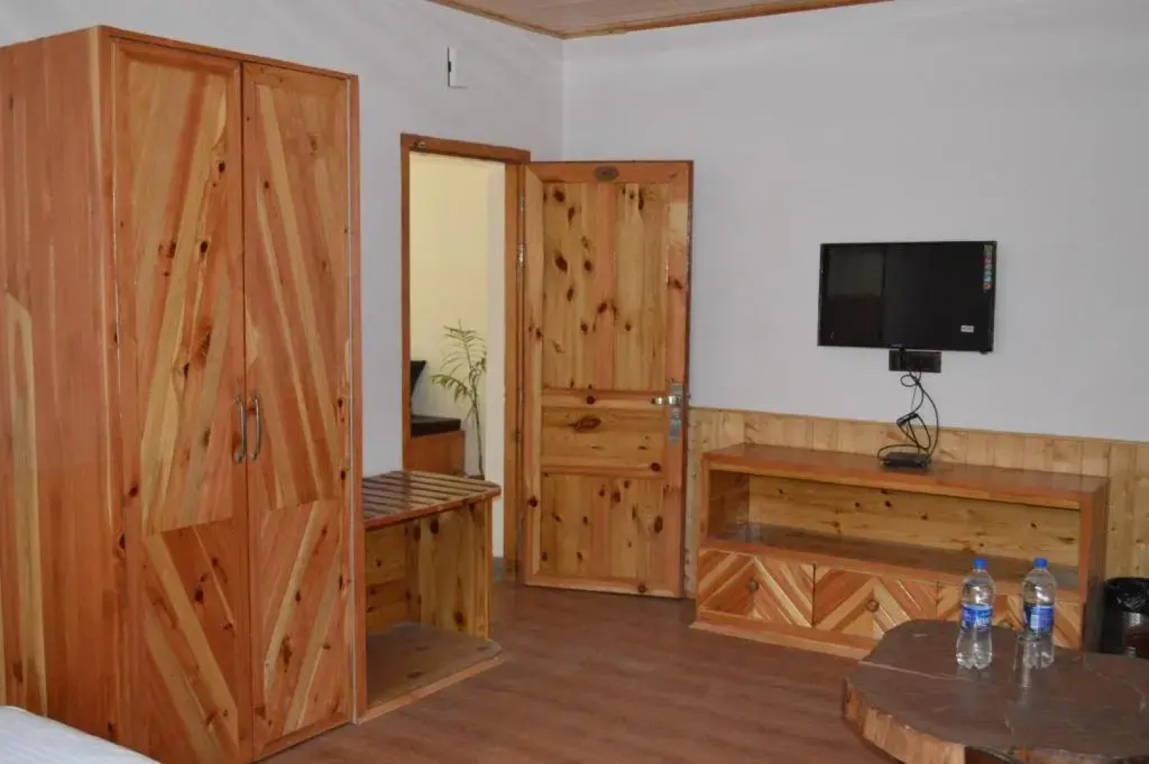 The Woodward Two By Oyo Room