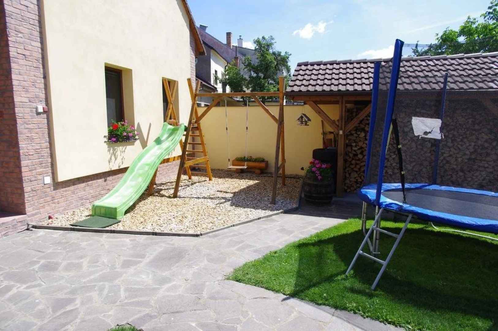 Ubytování a apartmány Sluníčko