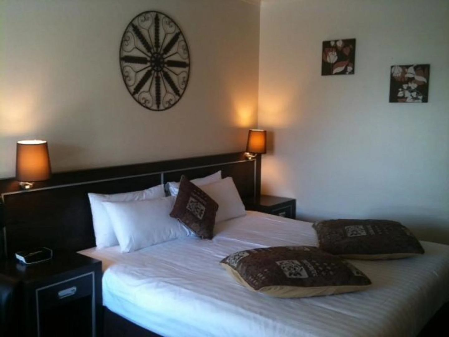 Golden West Motor Inn