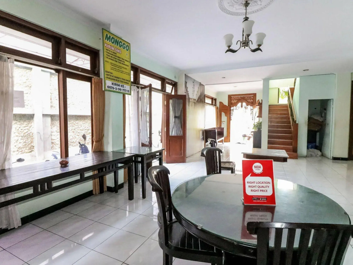 OYO 512 Ndalem Mantrijeron Hotel