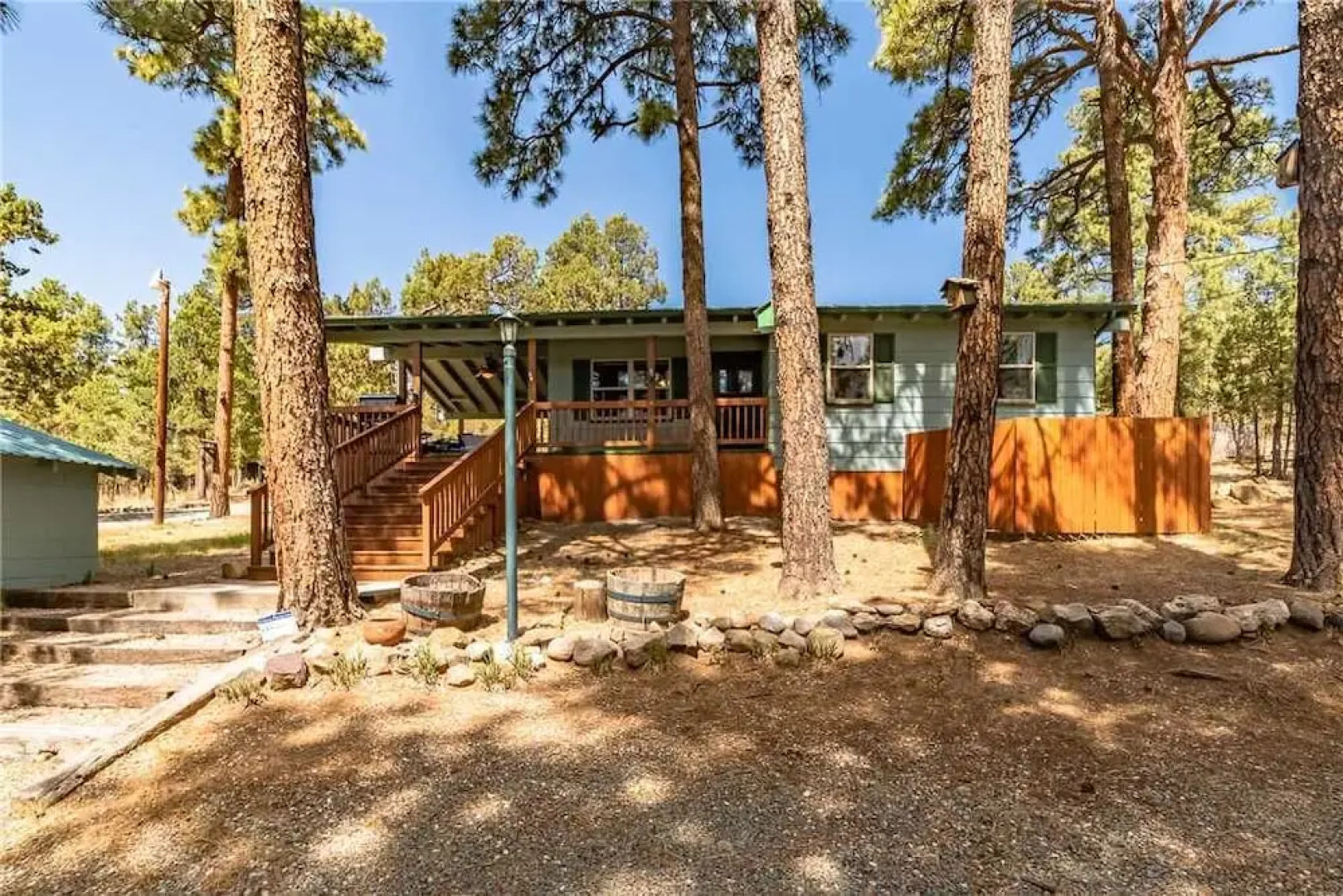 Wild Horse Retreat - Two Bedroom Cabin with Hot Tub