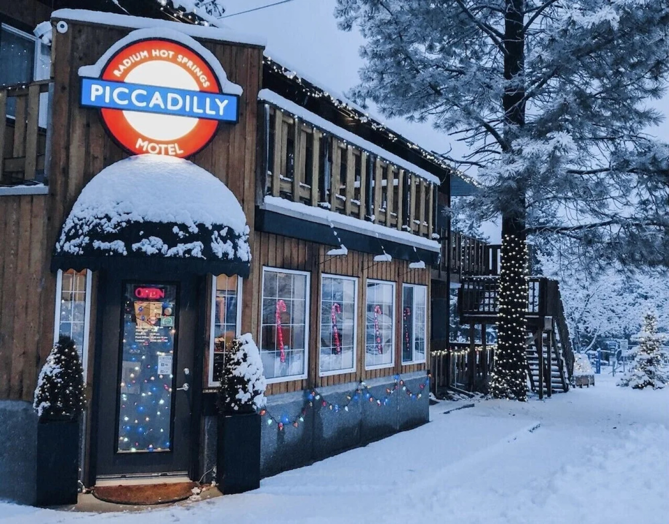 The Piccadilly Motel