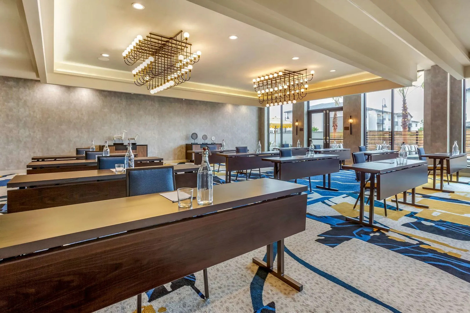 Hotel Centro Sonoma Wine Country, Tapestry Collection Hilton