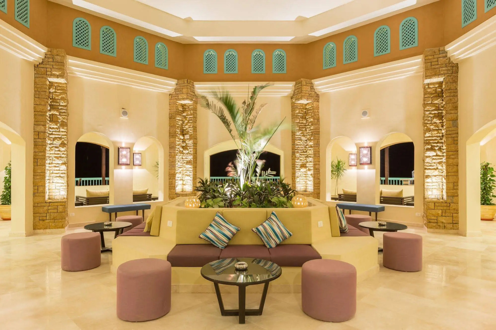 Byoum Lakeside Hotel