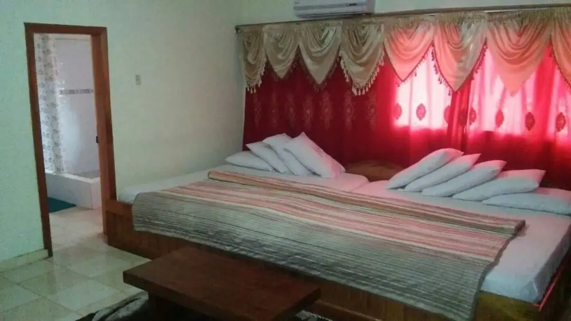 New Mexico Hotel - Takoradi