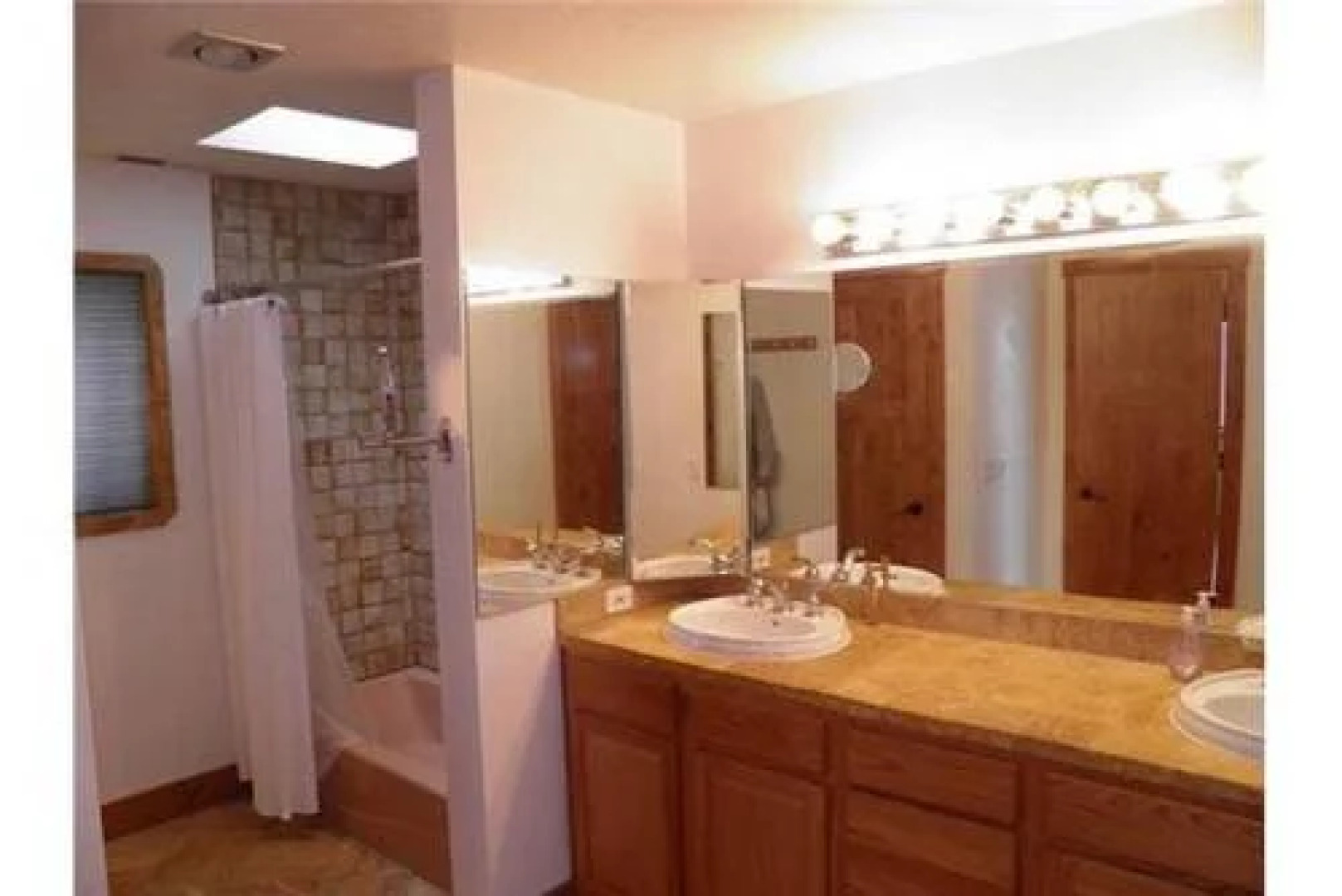 1840 Crystal Air Drive