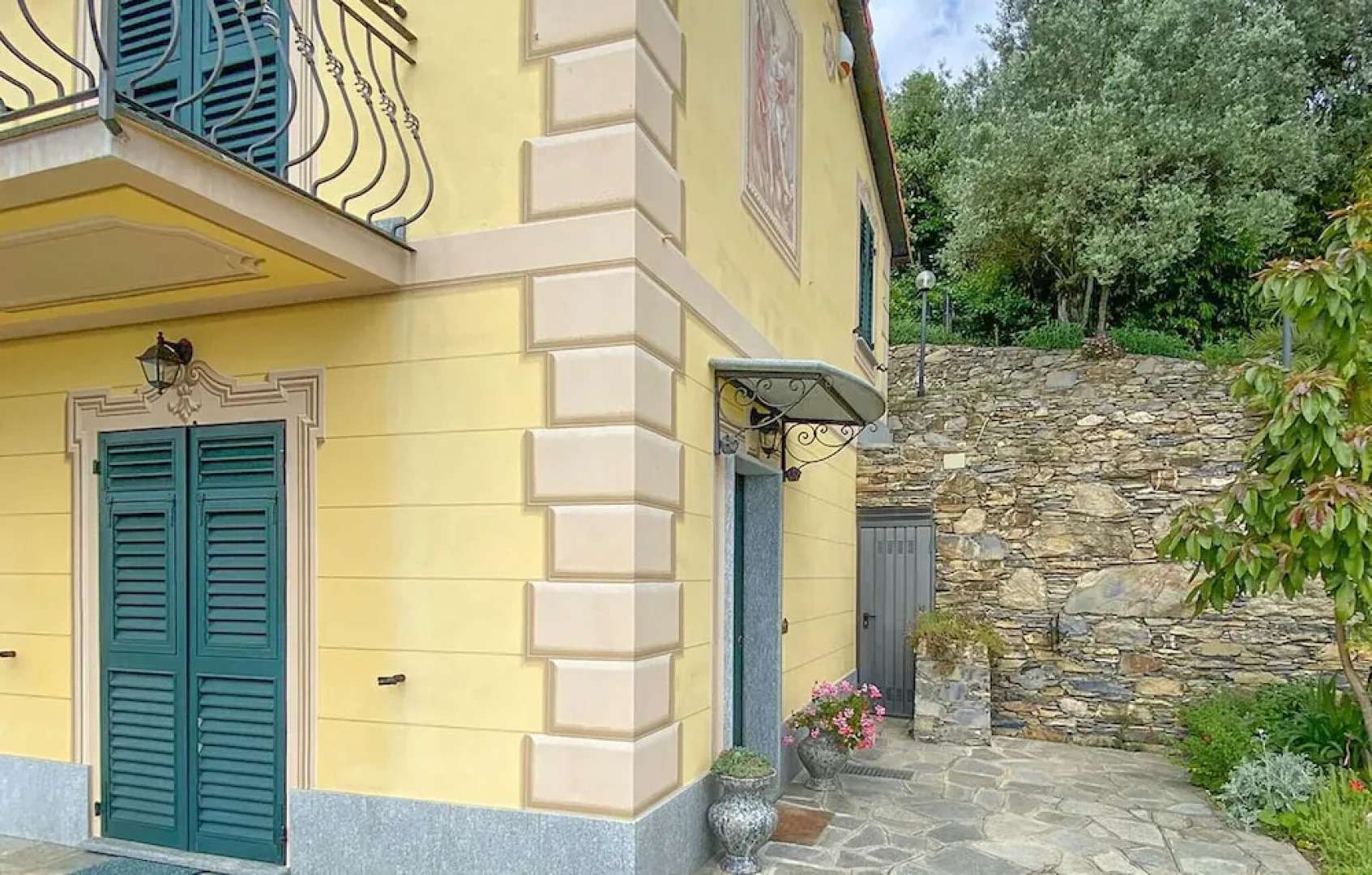 Stunning Home in Pieve Ligure With 2 Bedrooms, Wifi and Private Swimming Pool
