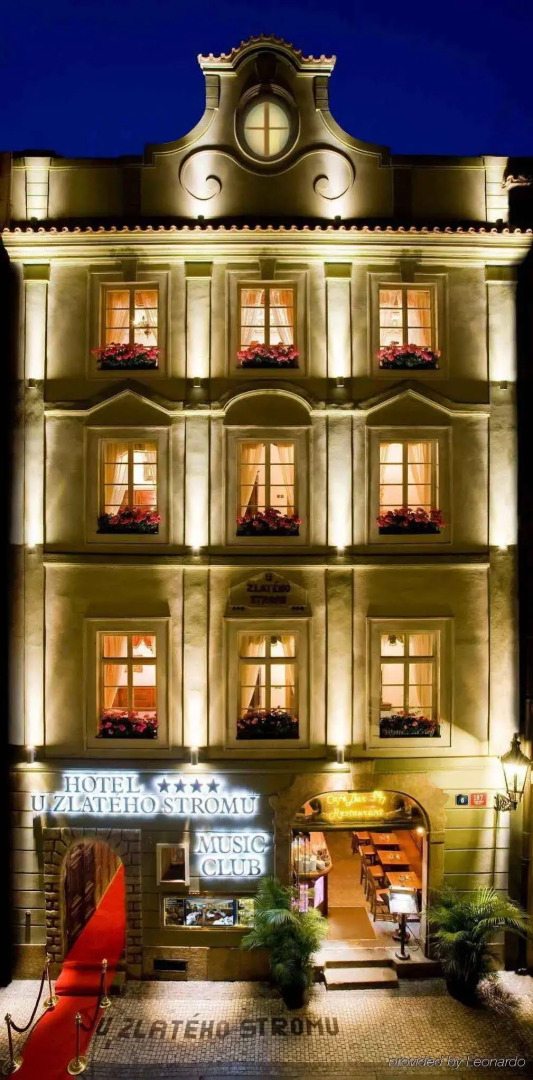 Hotel U Zlatého Stromu Prague by BHG