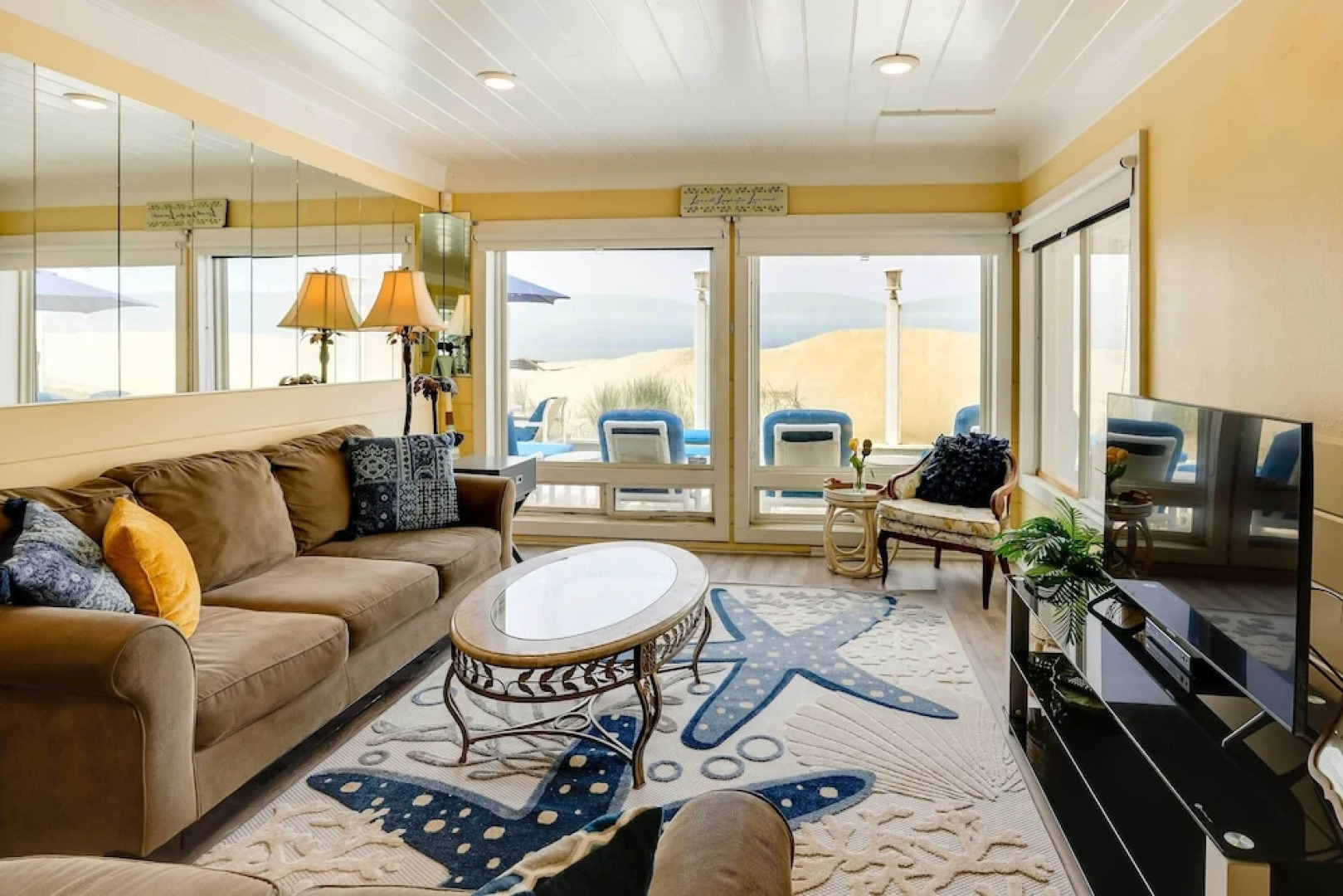 Between the Dunes: Breezy Beachfront Oceano Home!