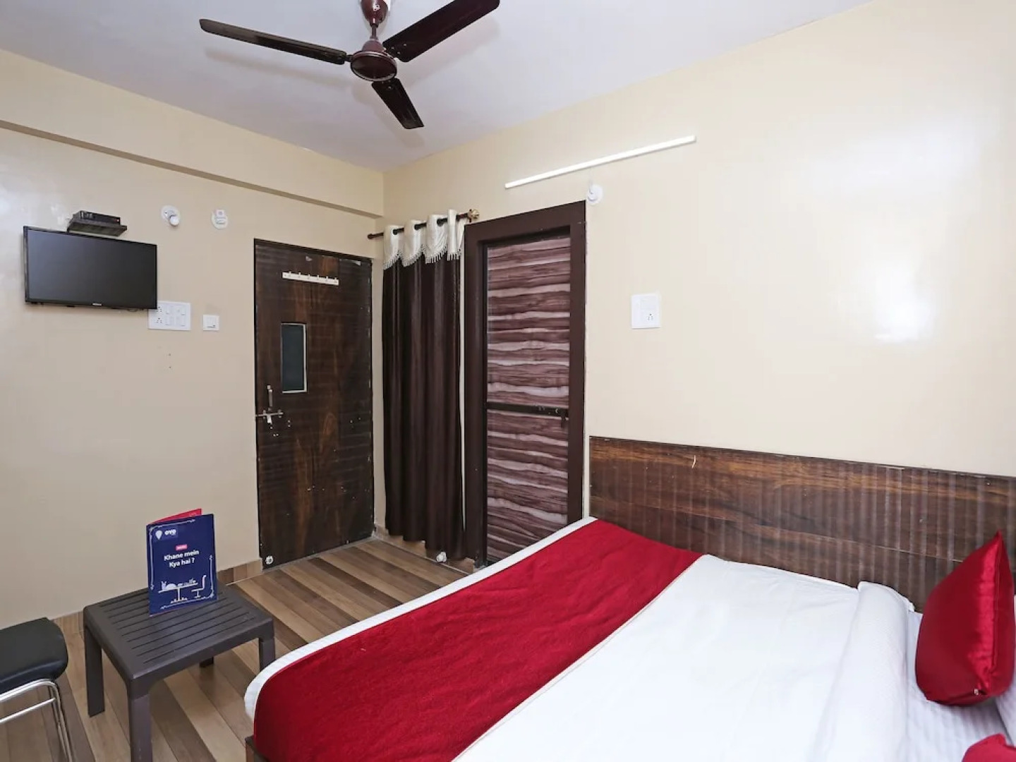 OYO 10137 Hotel Vaishnavi