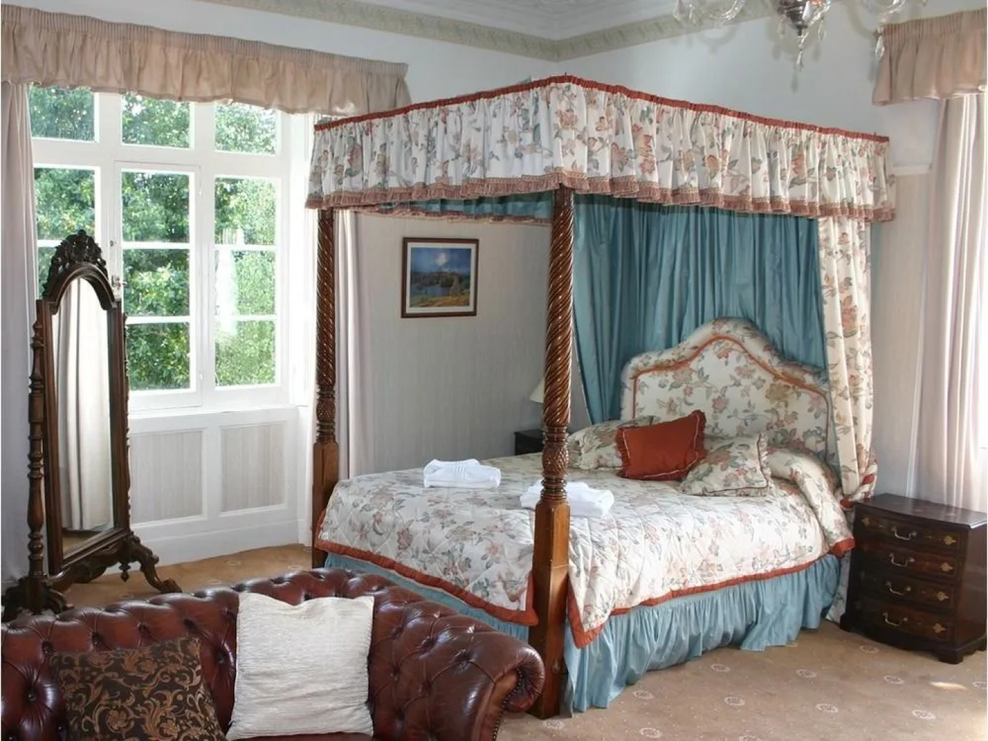 The Frognel Hall Hotel