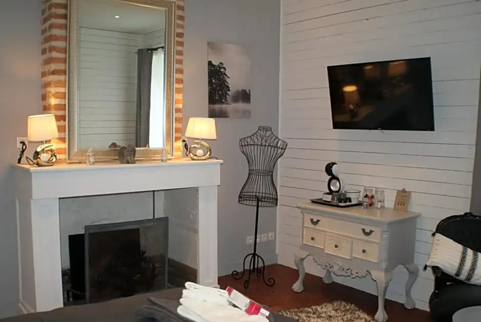 Le Chateau de la Barre