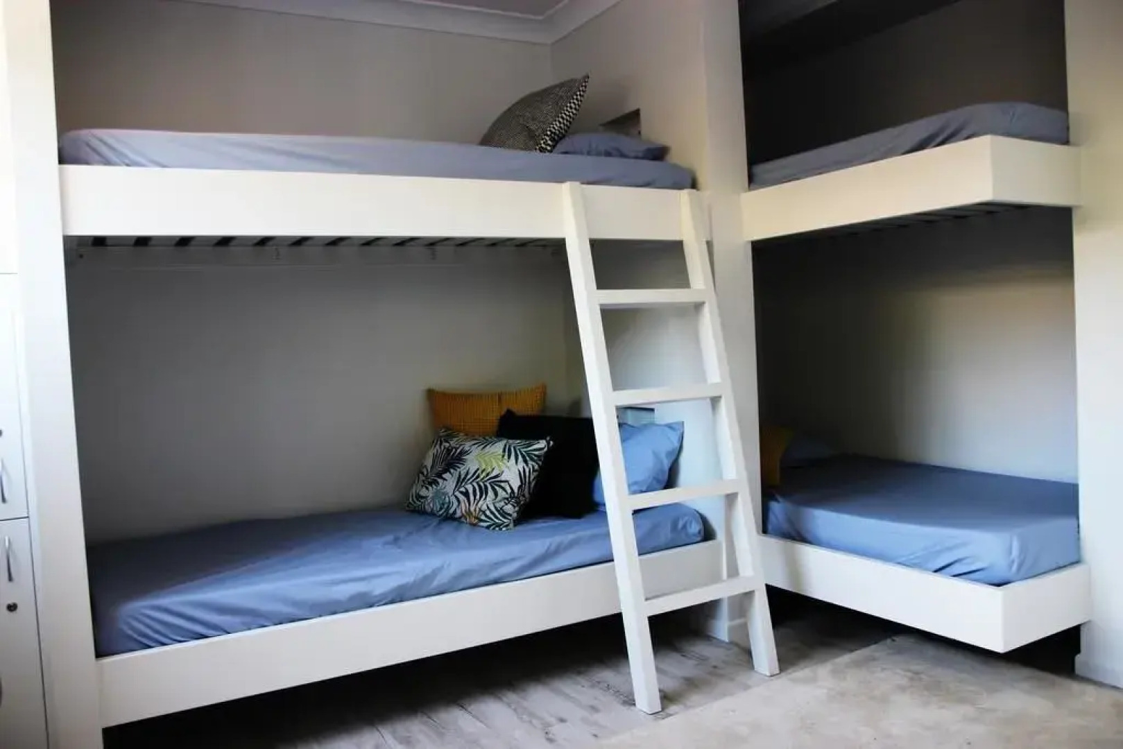 Yeppoon Beachhouse - Hostel