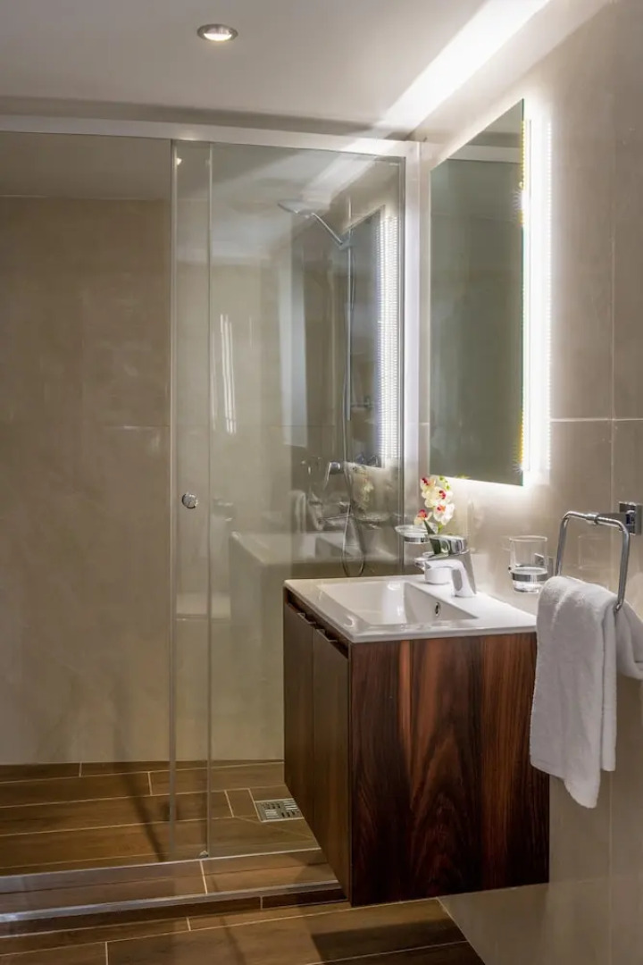 Room in Guest Room - "the 10 Square" - A Townhouse Situated in the Heart of Siggiewi Village Square