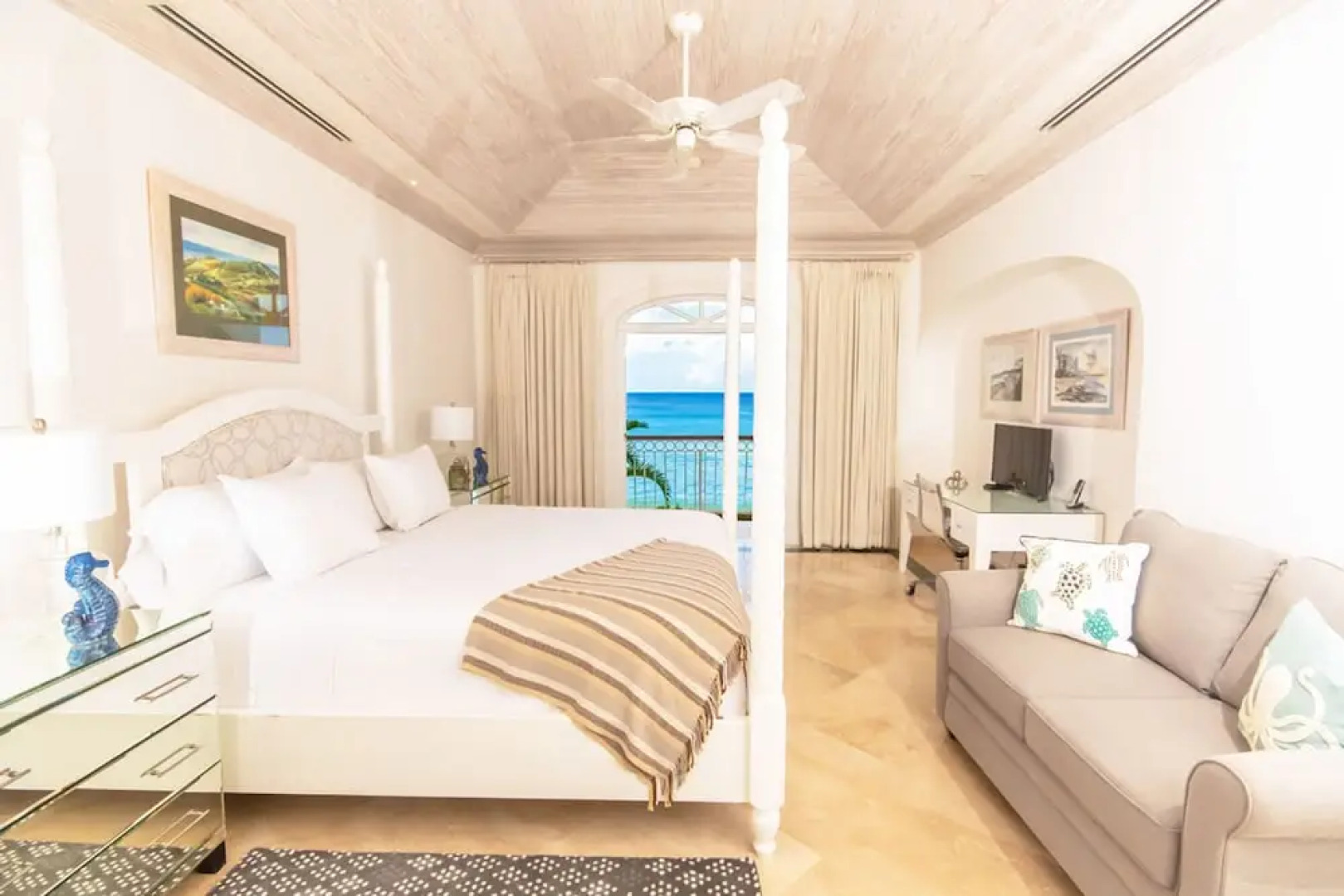 Old Trees 7 - Bella Vista by Blue Sky Luxury