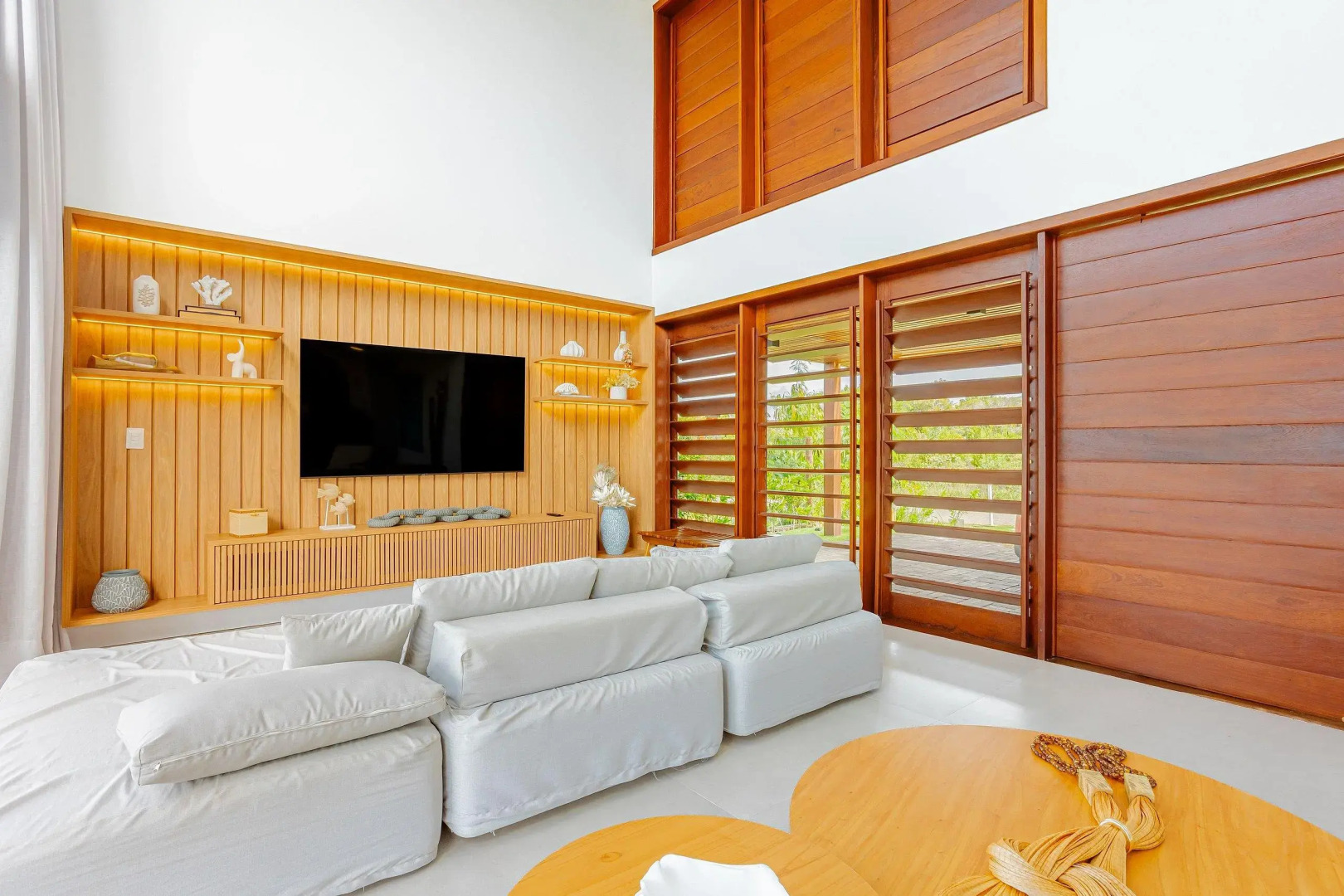 PF54 Casa Alto Padrão 5 Suítes com Diarista Inclusa - Praia do Forte