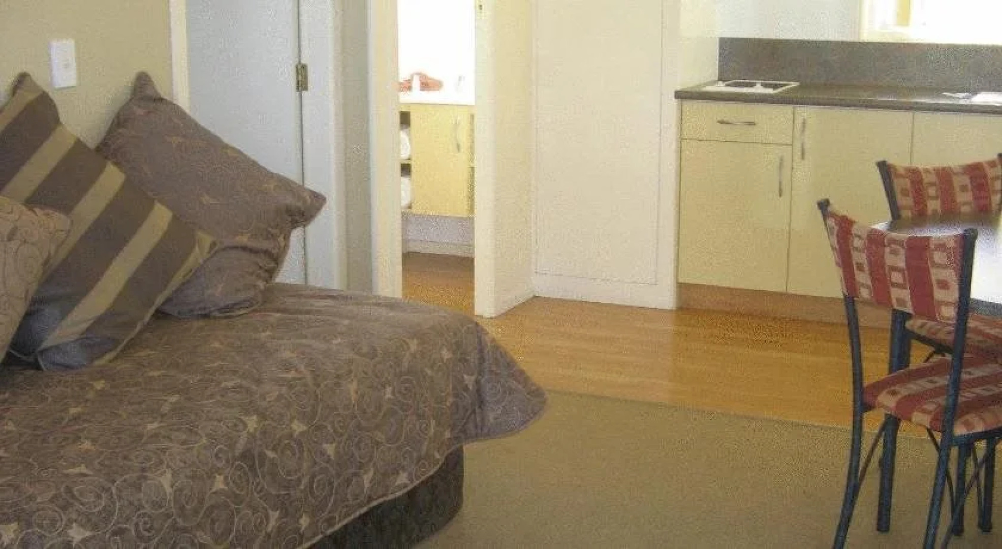 Shortland Court Motel