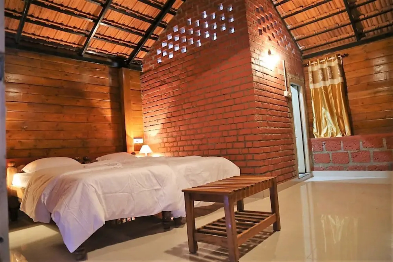 Kadumane Hills Resorts