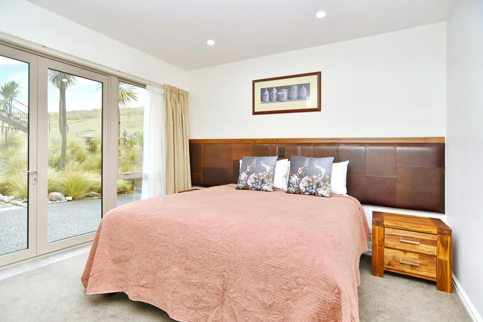 High Country Villa 250 - Christchurch Holiday Homes