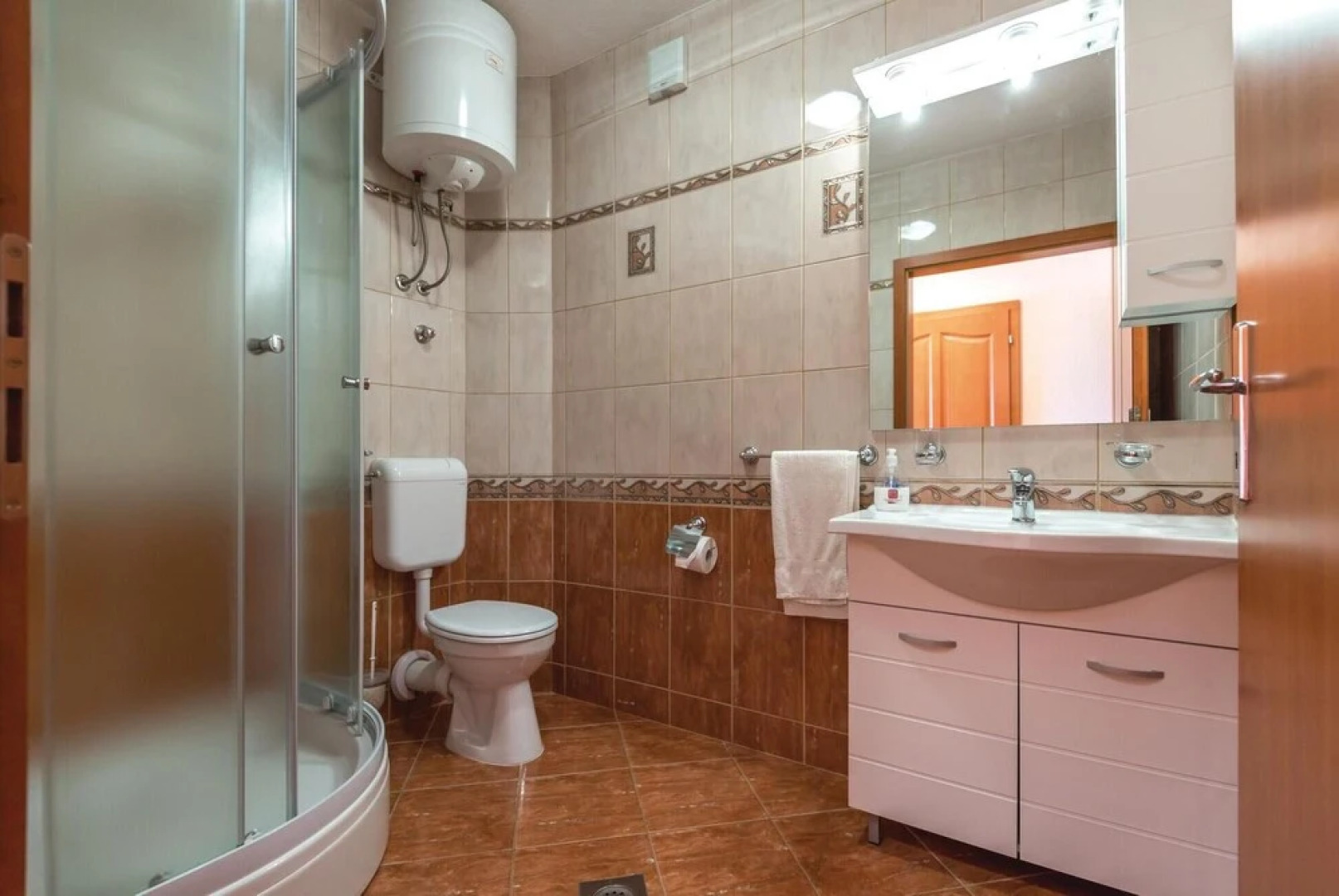 Beautiful Home in Makarska With Wifi and 1 Bedrooms