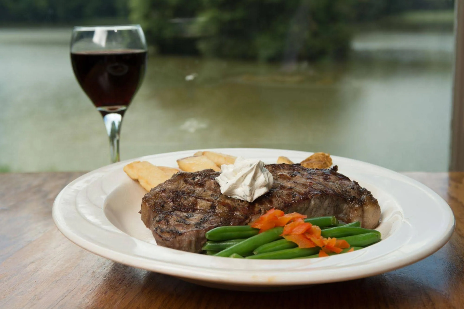 Peaks of Otter Lodge