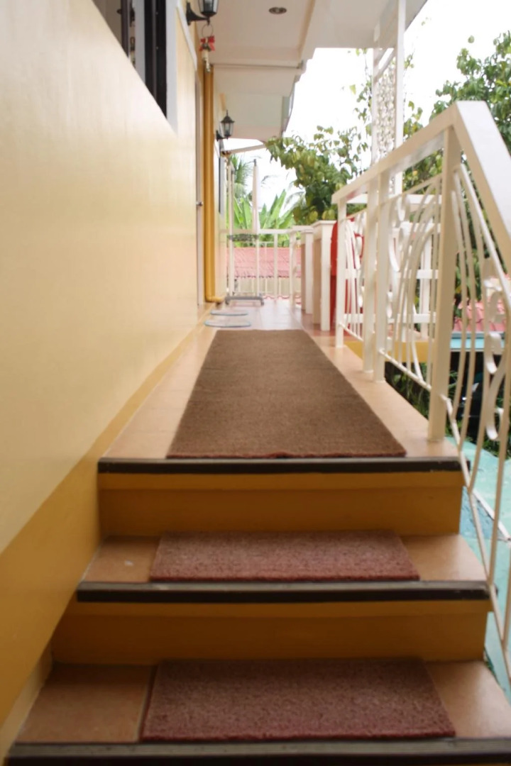 Oslob Malonzo Pension House