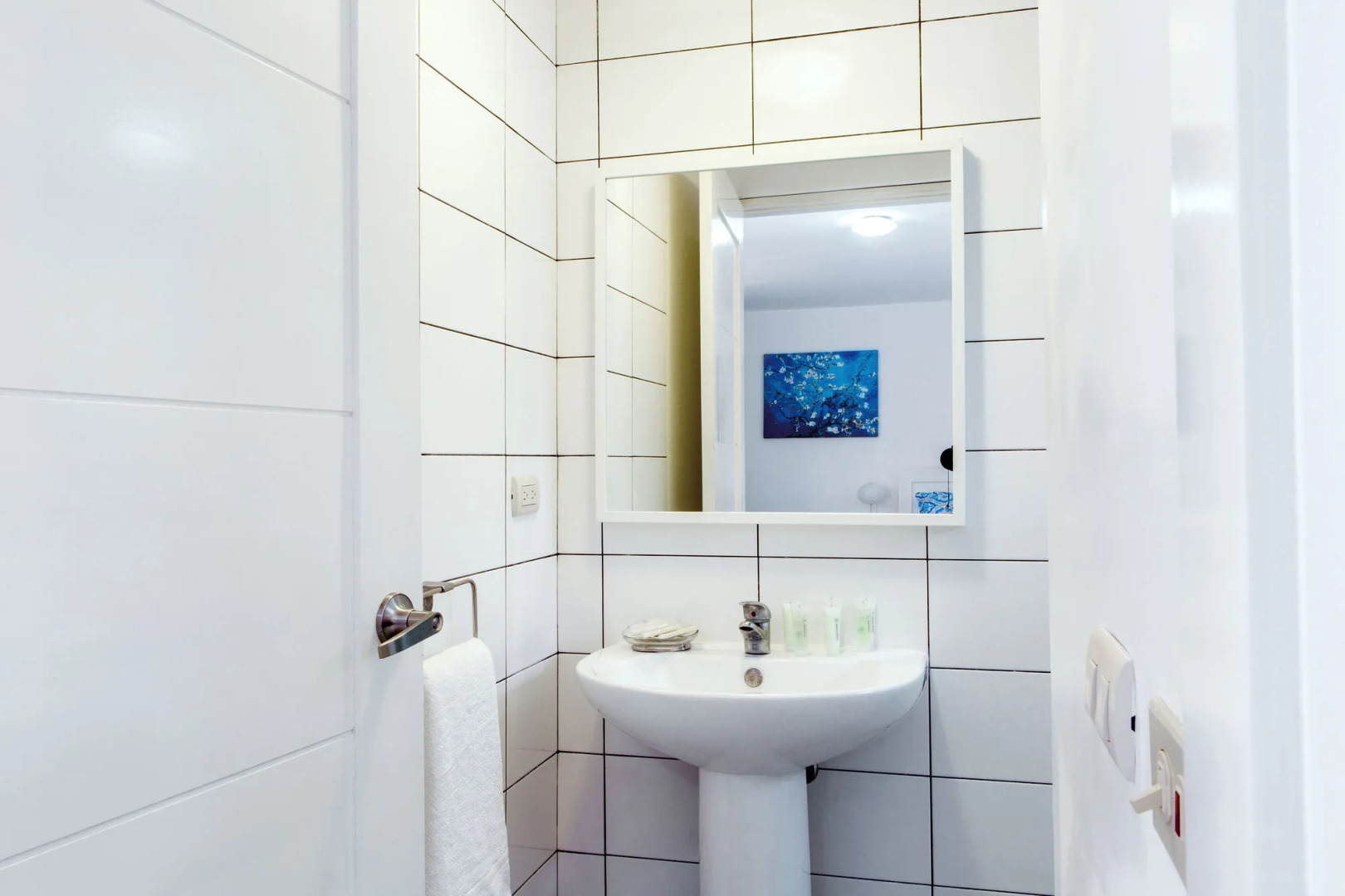 Tropicana Suites Deluxe Beach Club & Pool