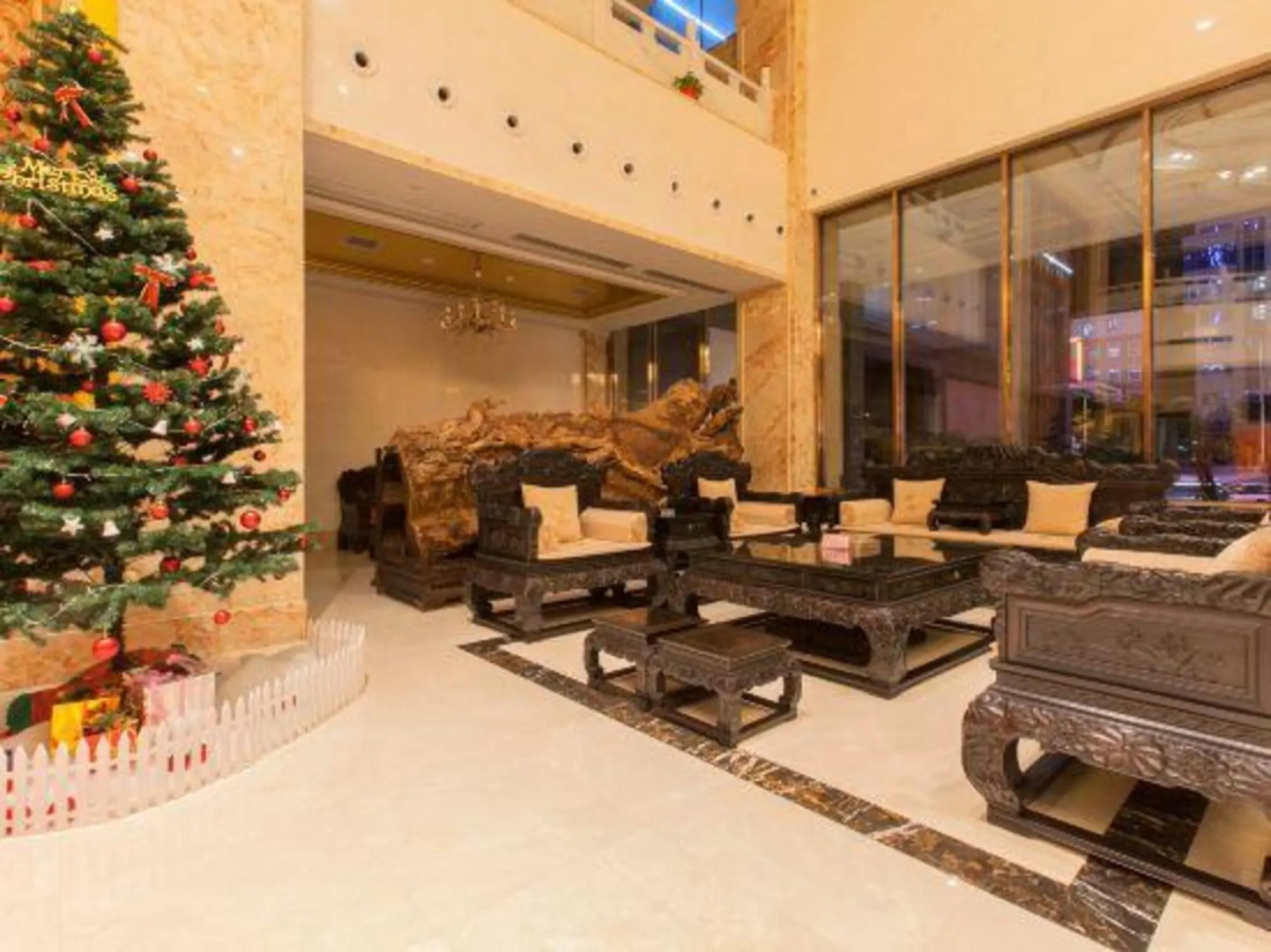 Tianzi International Hotel