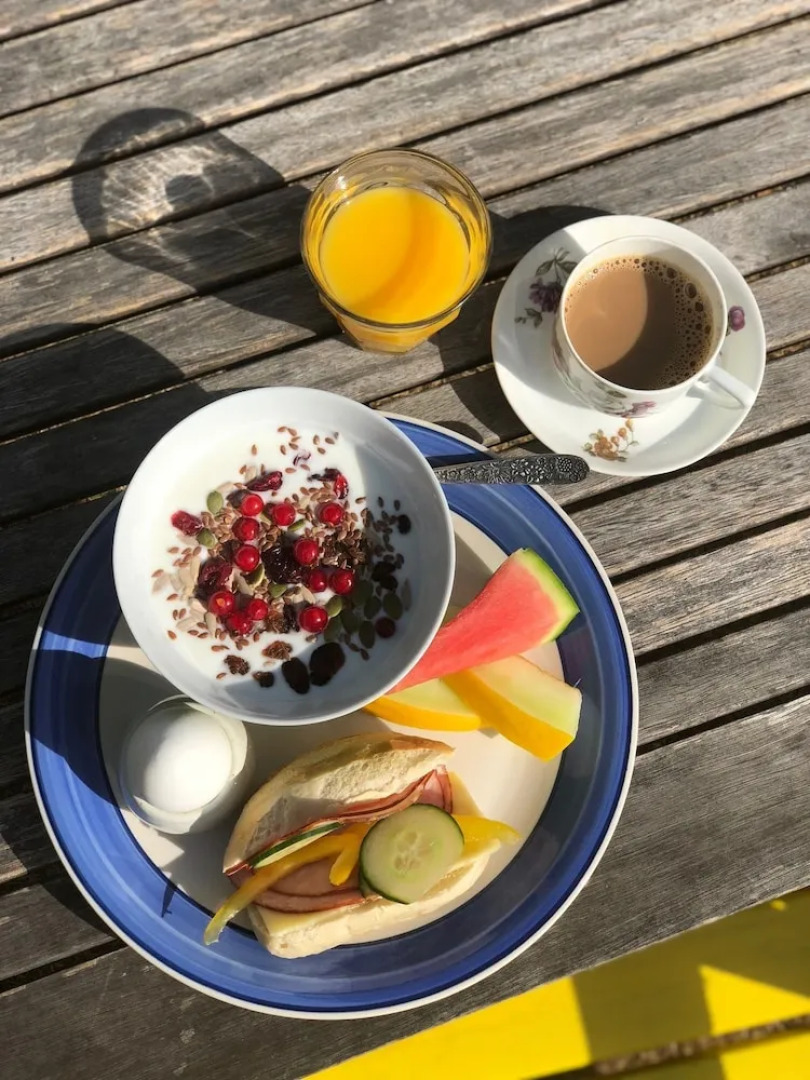 Runsten Säng & Frukost
