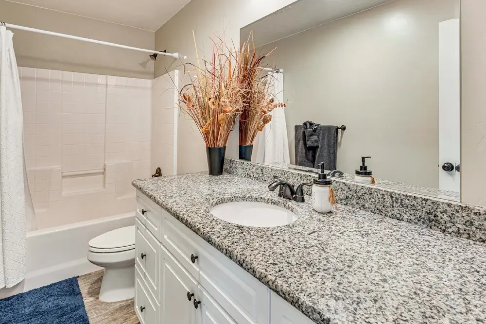 La Verkin Family Apartment - 21 Miles to Zion!