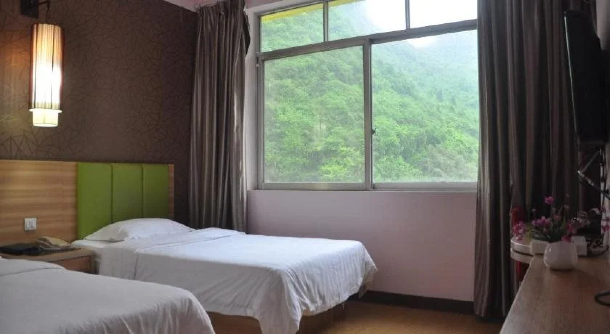 Yangshuo Harbour View Hotel