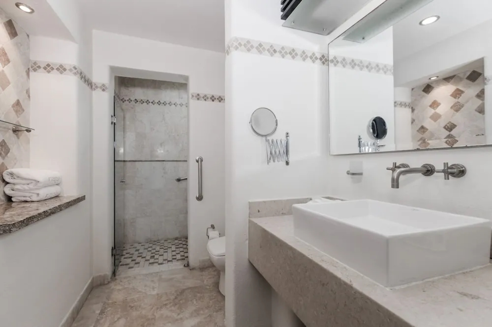 Zafiro Beach Boutique Resort