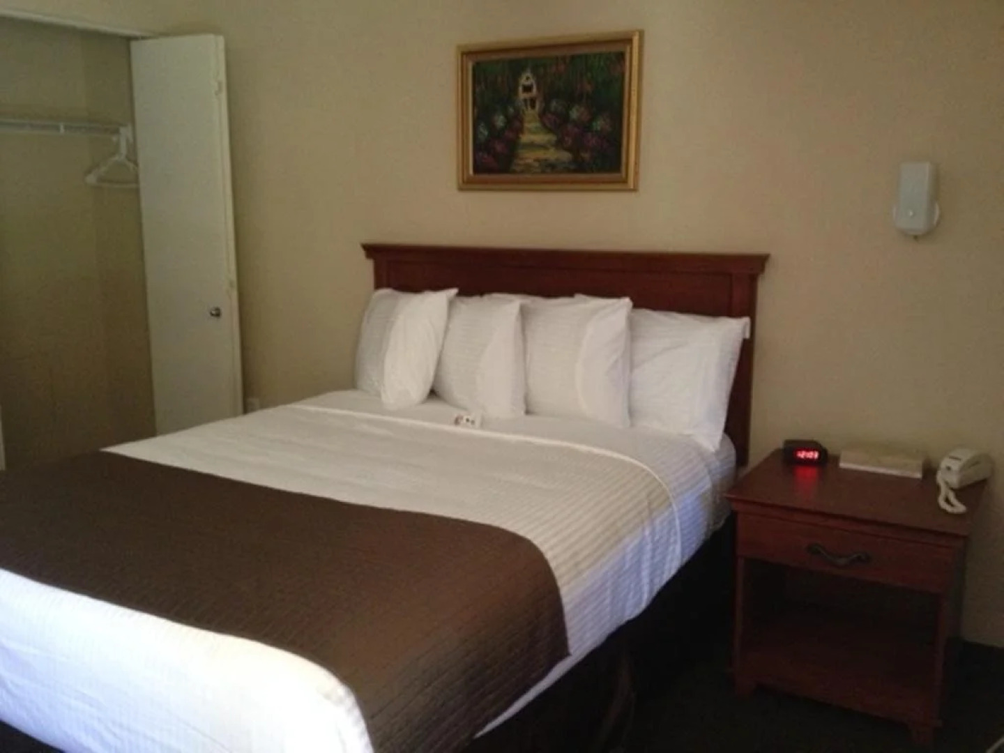 Legacy Suites Extended Stay