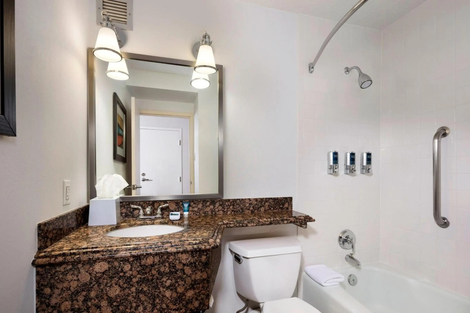 Four Points by Sheraton Kansas City Airport