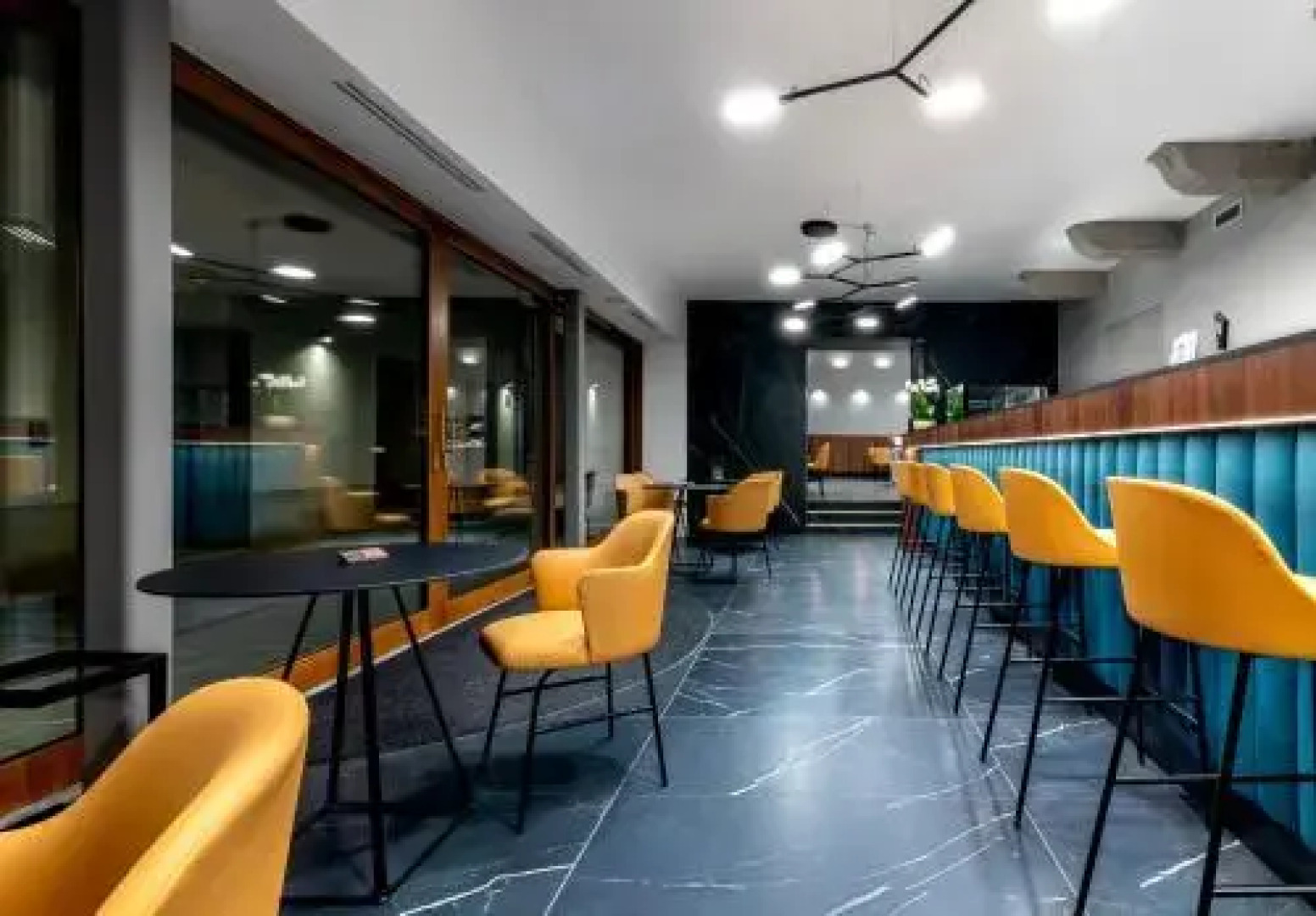 Golden Ship Hotel / Aranyhajo Fogado