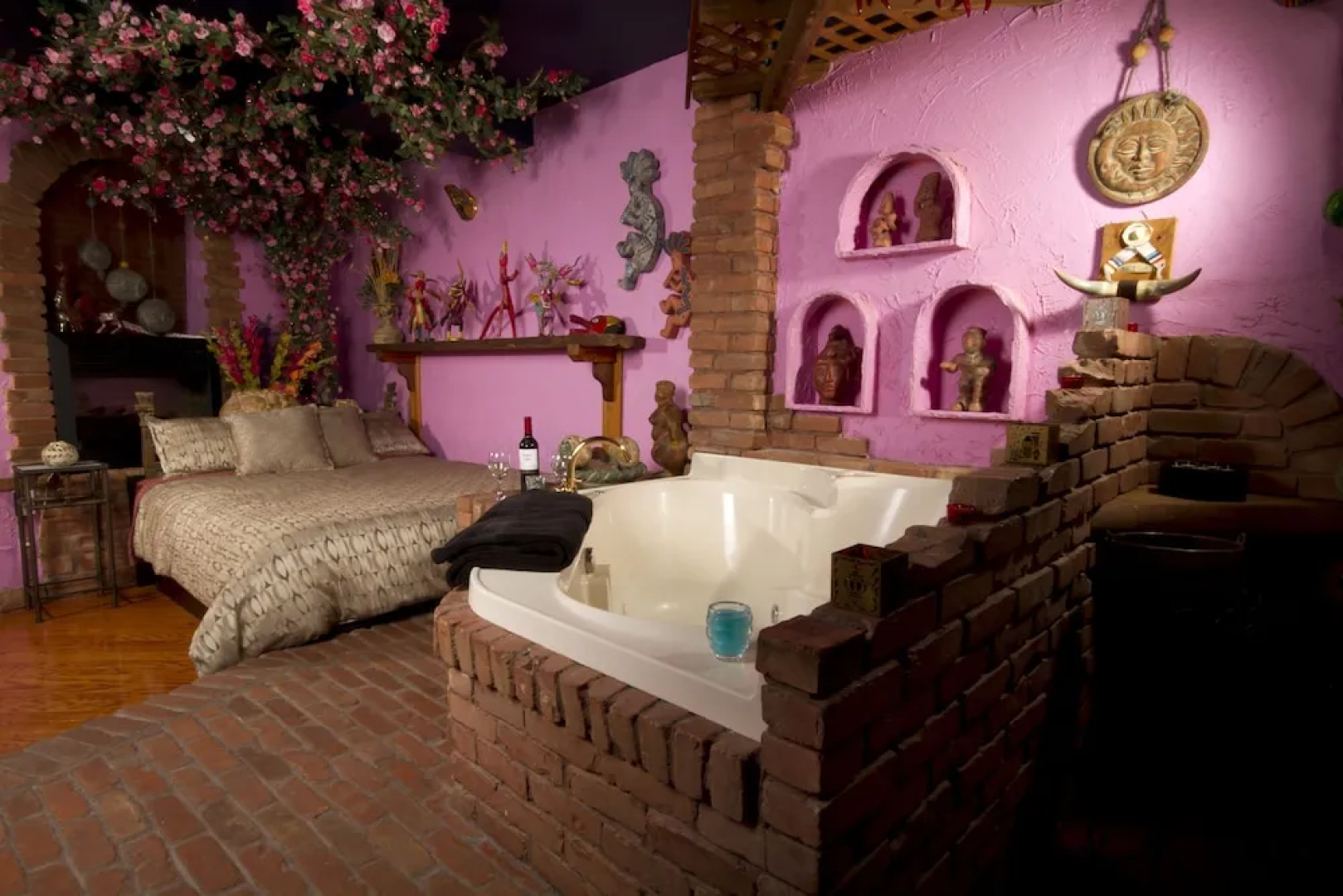 Mariaggi's Theme Suite Hotel & Spa