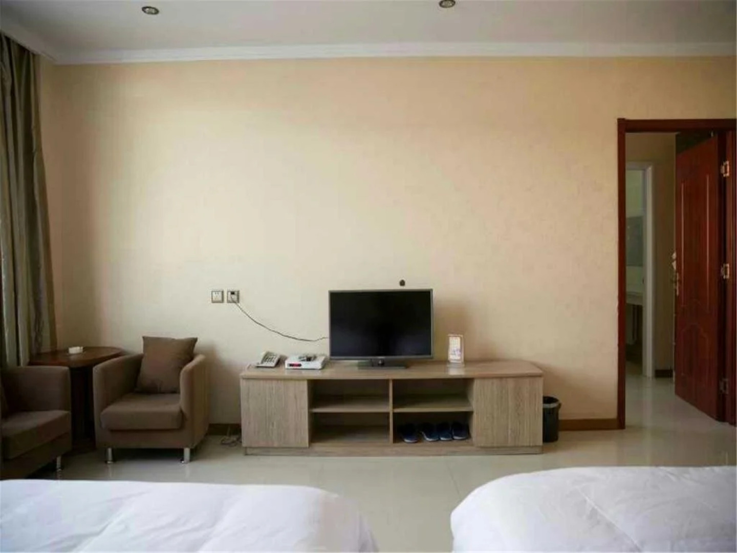 Chongli Pengyuan Business Hotel