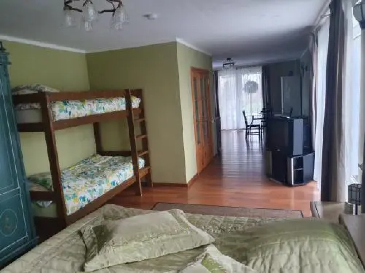 Family House Apartments