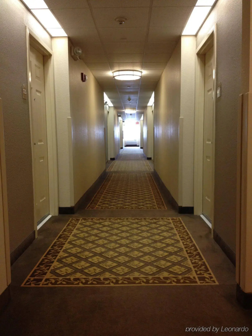 Sonesta Simply Suites Oklahoma City Airport