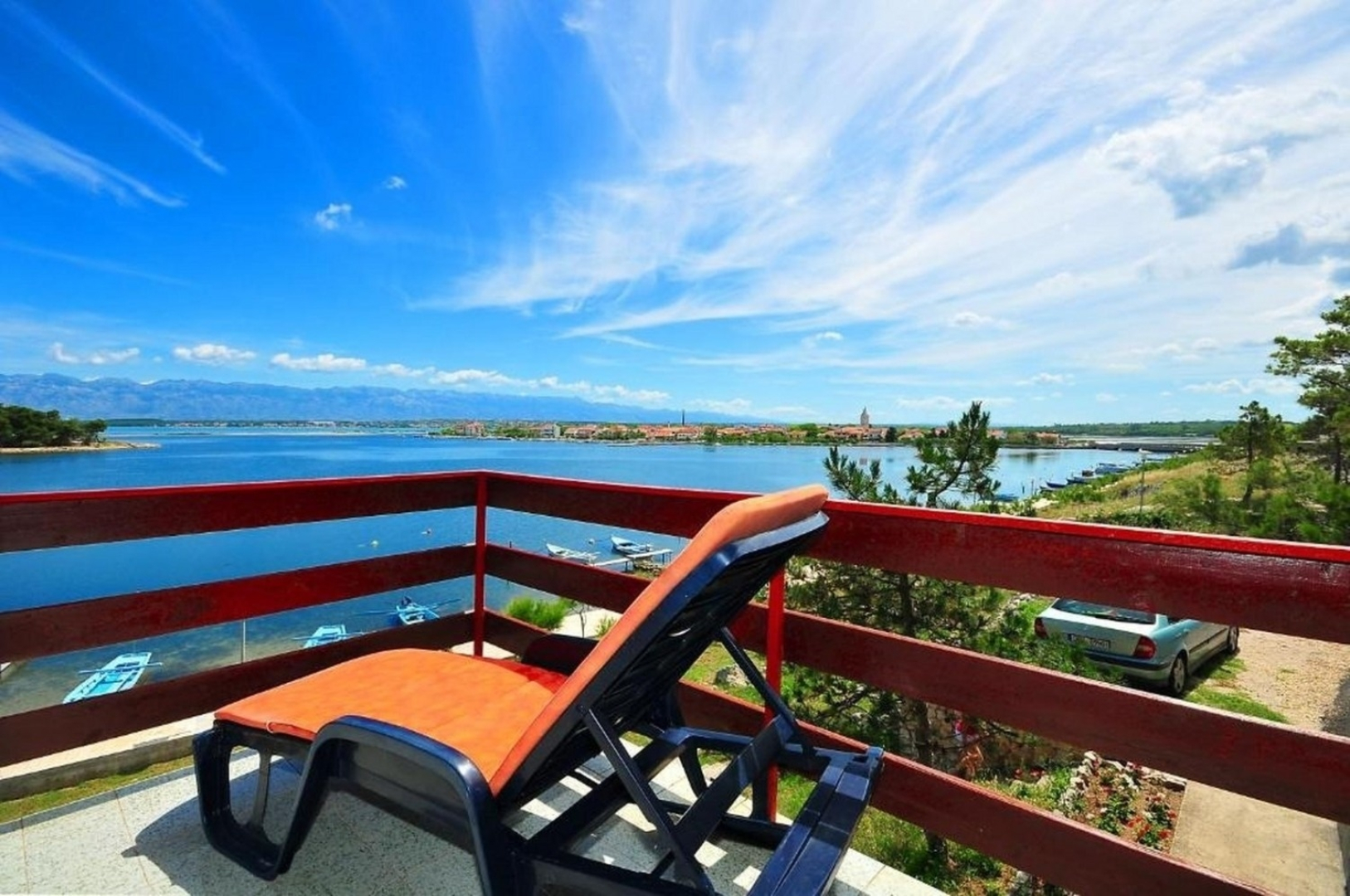 Apartment Ljilja - 10m from the sea with parking: A3 Nin, Zadar riviera