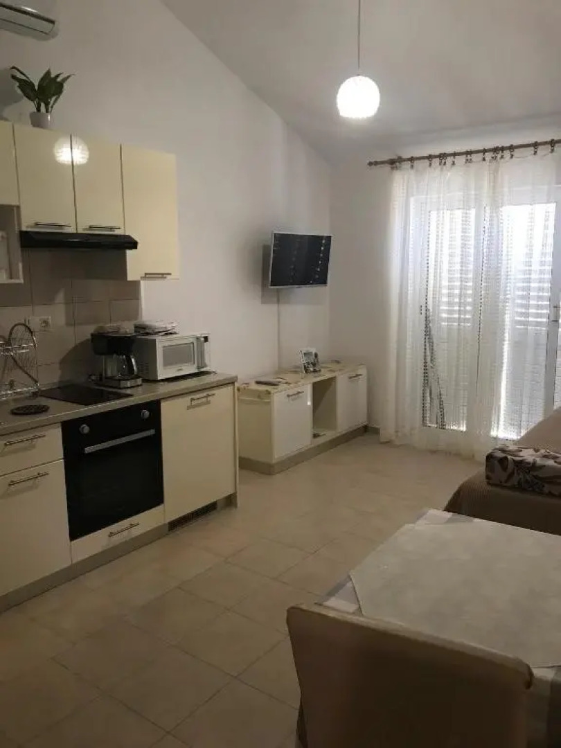 Sea view apartment near the beach 1-Jelsa center